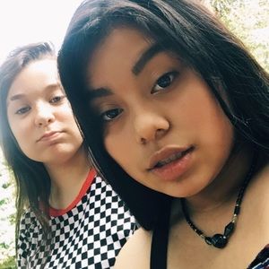 Meet your Posher, Lesly